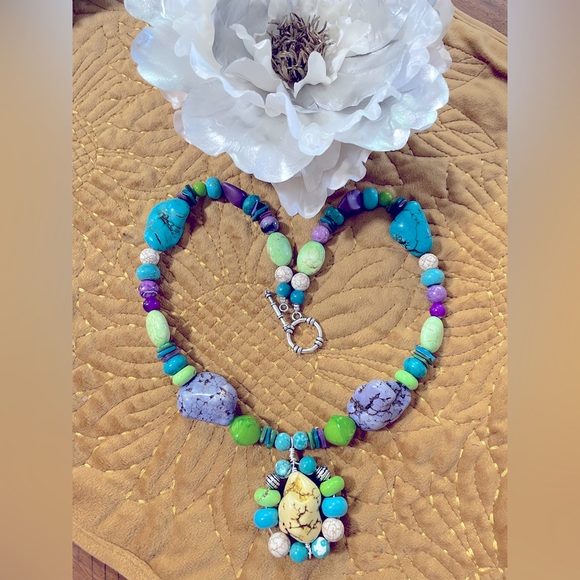 Gorgeous Multi Stones Chunky Necklace - Picture 1 of 9